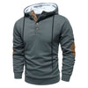 Stylowy męski hoodie z kapturem – komfortowy i wszechstronny