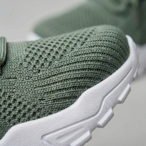 Lekki Sneaker Z Szeroką Przednią Częścią