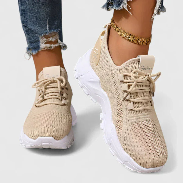 Lekki Sneaker Z Szeroką Przednią Częścią