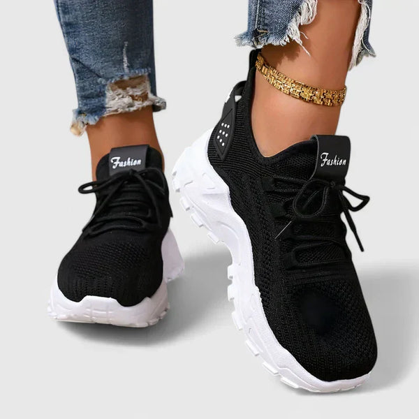 Lekki Sneaker Z Szeroką Przednią Częścią