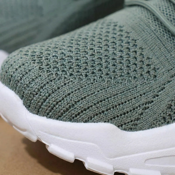 Lekki Sneaker Z Szeroką Przednią Częścią