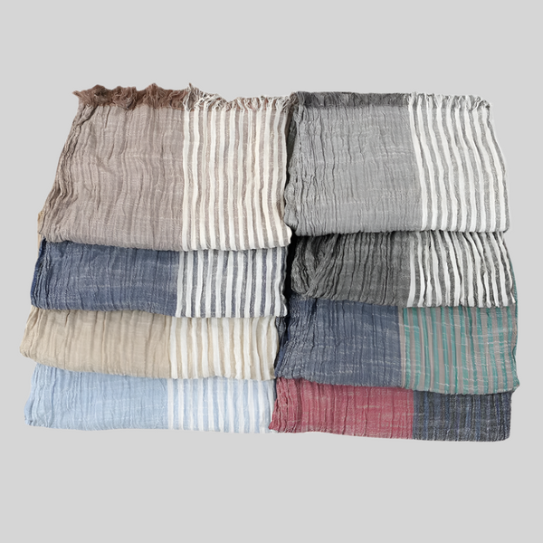 Lekki Szalik W Paski Z Frędzlami