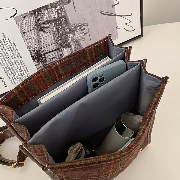 Stylowy plecak damski | Przestronna wodoodporna torba szkolna z frędzlami